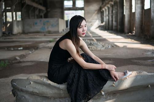 悲伤思念一个人的网名俩字